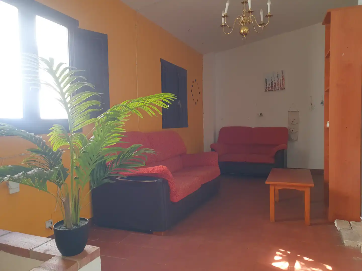 Sala d'estar de Casa o xalet en venda en Guadix amb Traster i Moblat