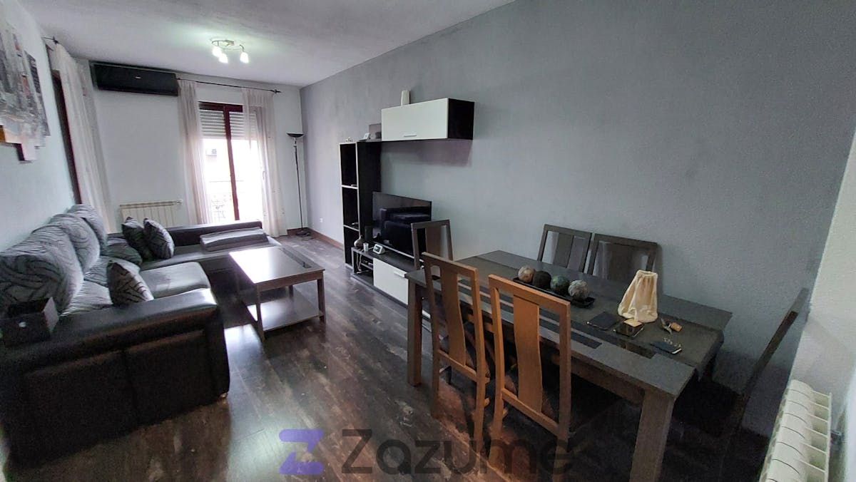Living room of Flat to rent in Alcalá de Henares  with Air Conditioner, Heating and Parquet flooring