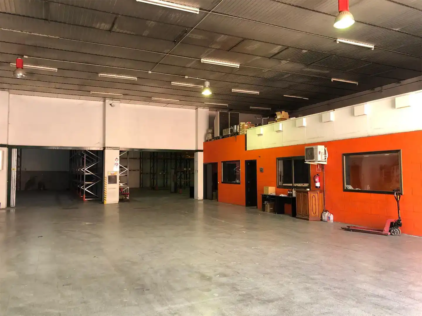 Fabrikhallen zur Miete in Manresa