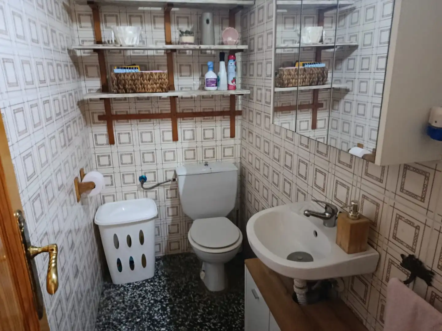 Badezimmer von Wohnung zum Verkauf in Valencia mit Klimaanlage, Heizung und Balkon