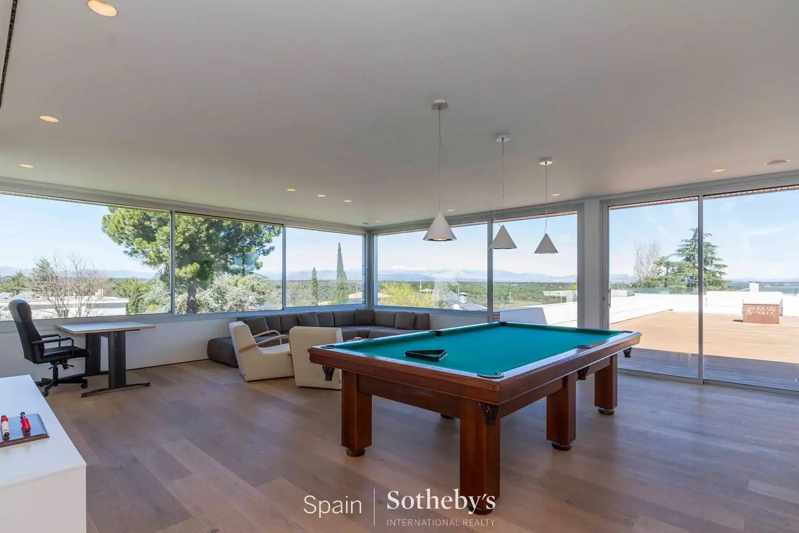 Sala de estar de Casa o chalet en venta en Madrid con Aire acondicionado, Calefacción y Jardín privado