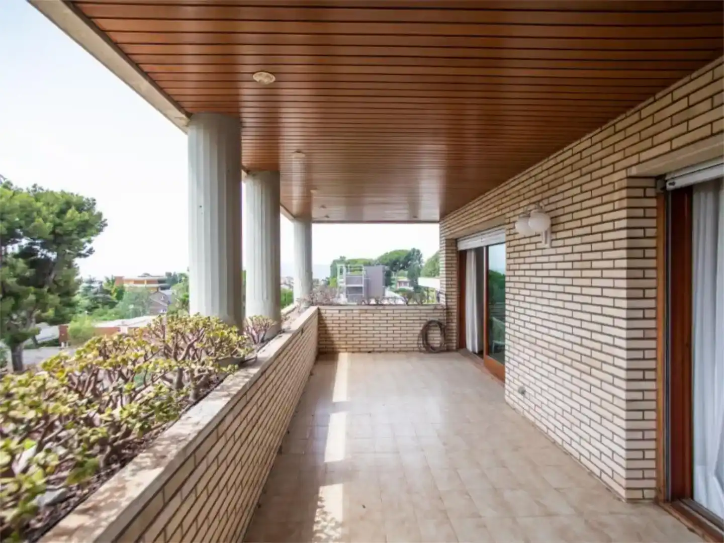 Terrassa de Casa o xalet en venda en Esplugues de Llobregat