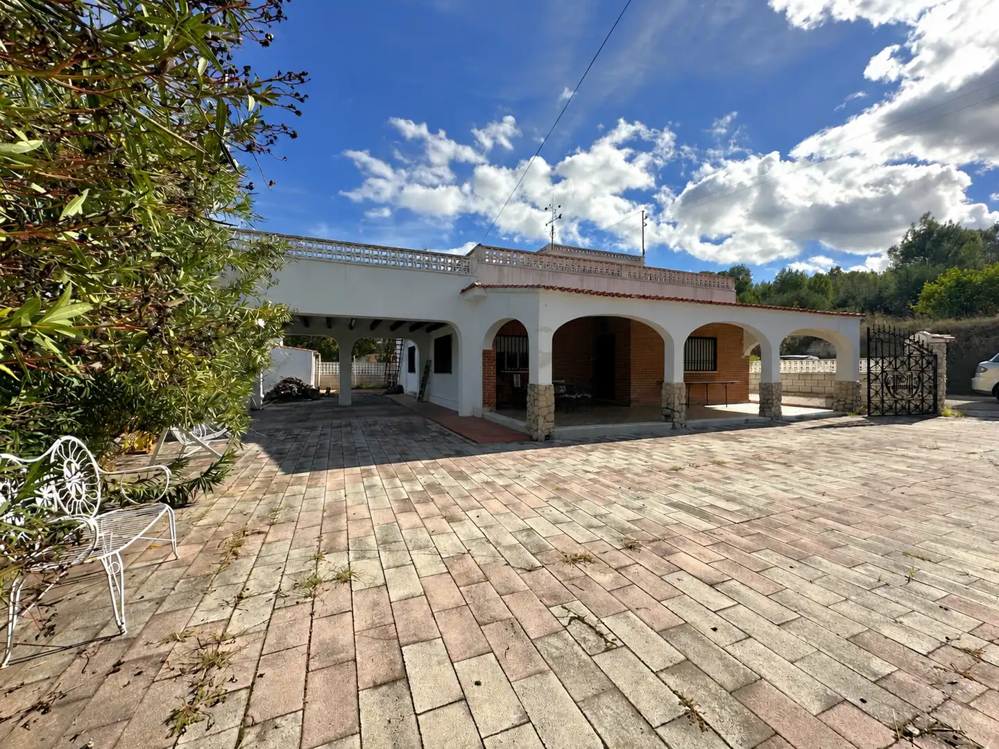 Vista exterior de Casa o xalet en venda en Sant Josep - Zona Hospital 