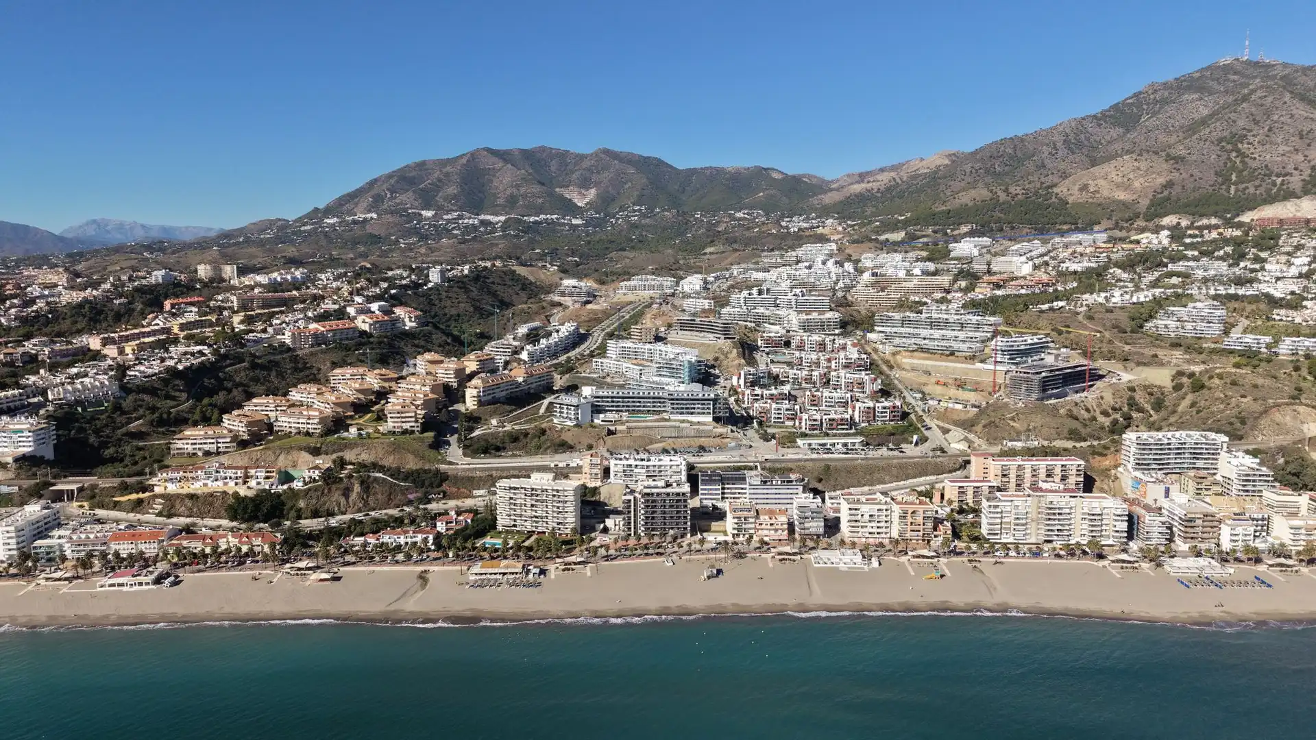 Außenansicht von Dachboden zum Verkauf in Fuengirola mit Terrasse