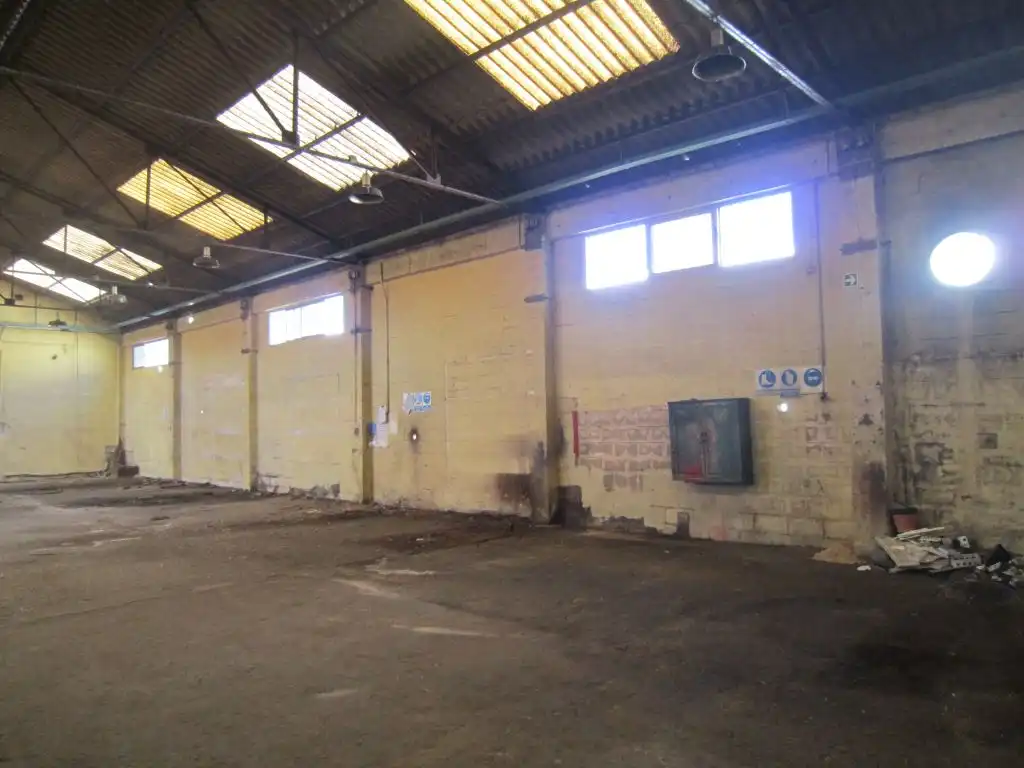 Fabrikhallen zum Verkauf in Calle ALMALAFA, El Grao