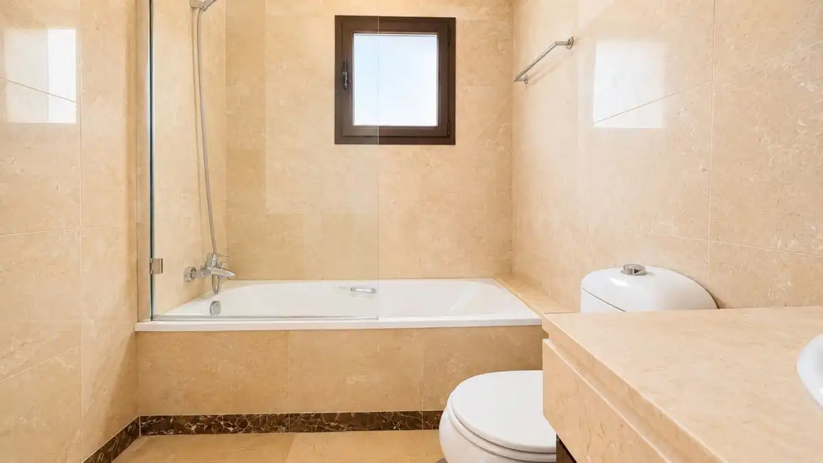 Bathroom of Detached homes for sale in La Alcaidesa  with Air Conditioner, Private garden and Terrace