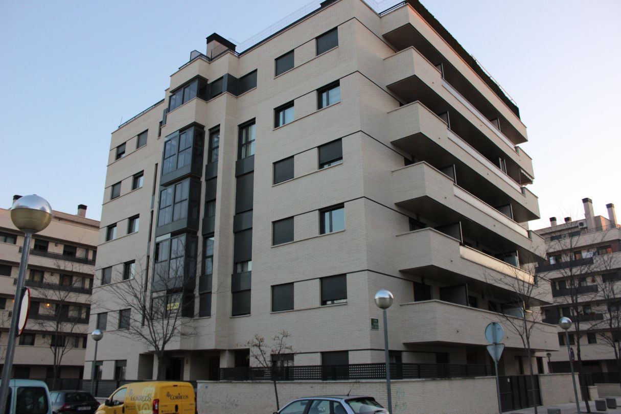 Exterior view of Box room to rent in  Huesca Capital