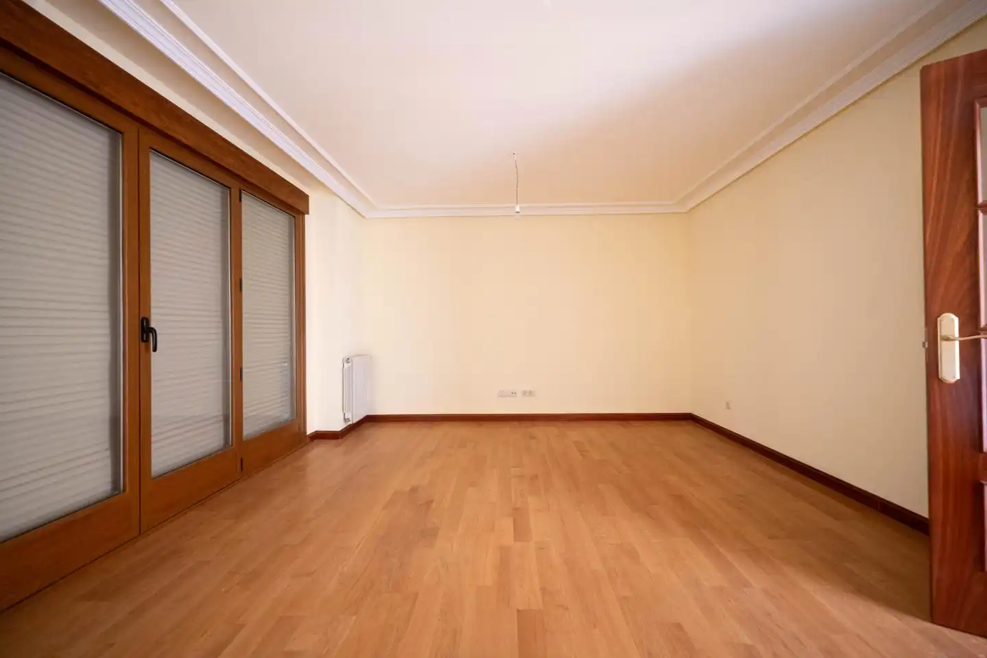 Piso en venta en Ávila con Calefacción y Trastero