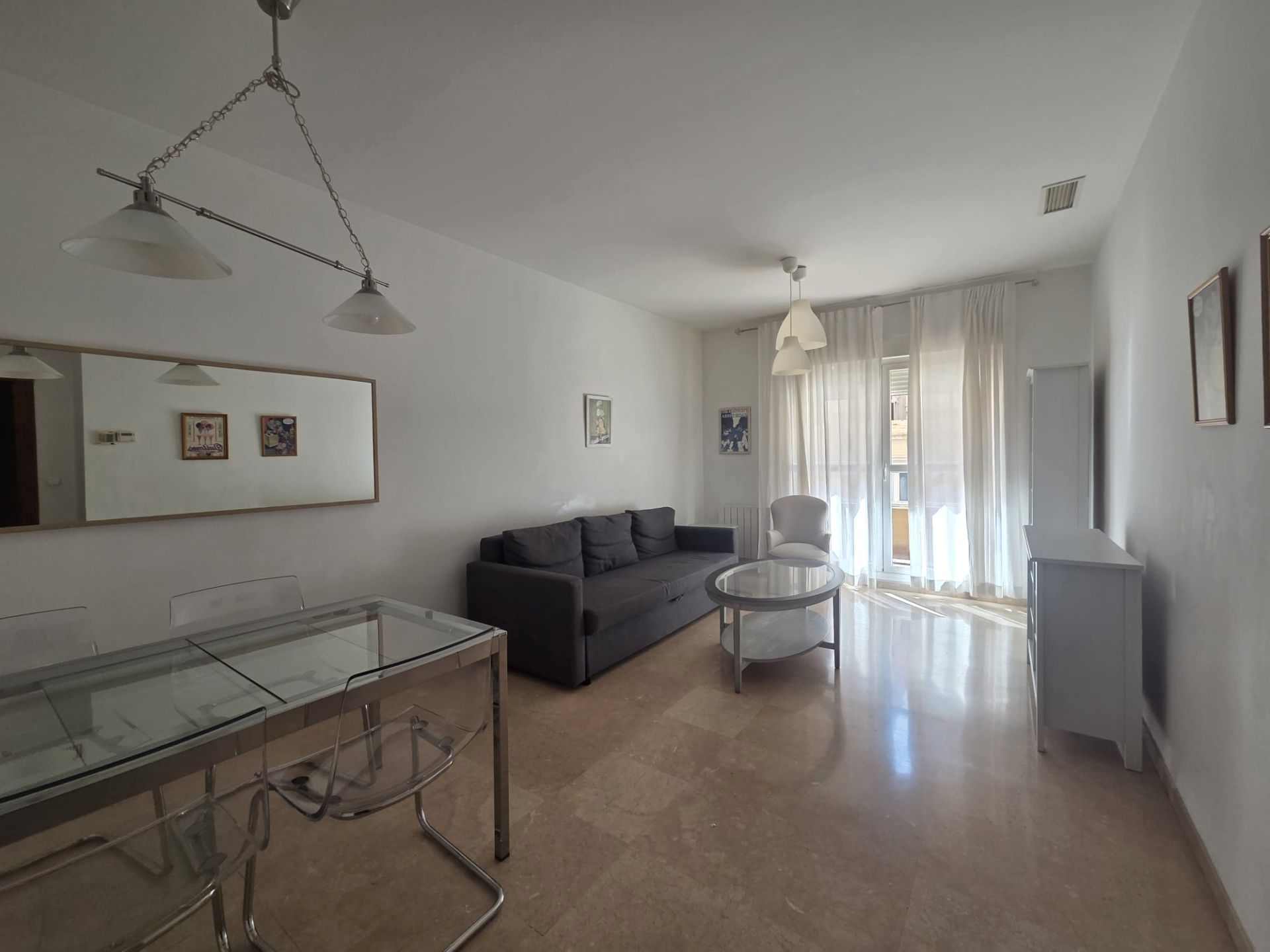 Sala d'estar de Pis de lloguer en  Granada Capital amb Aire condicionat, Calefacció i Traster