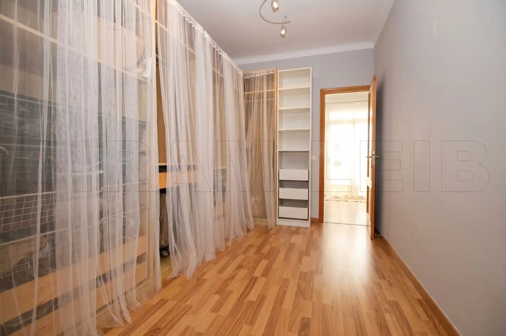 Bedroom of Flat for sale in Gran Via de Colom