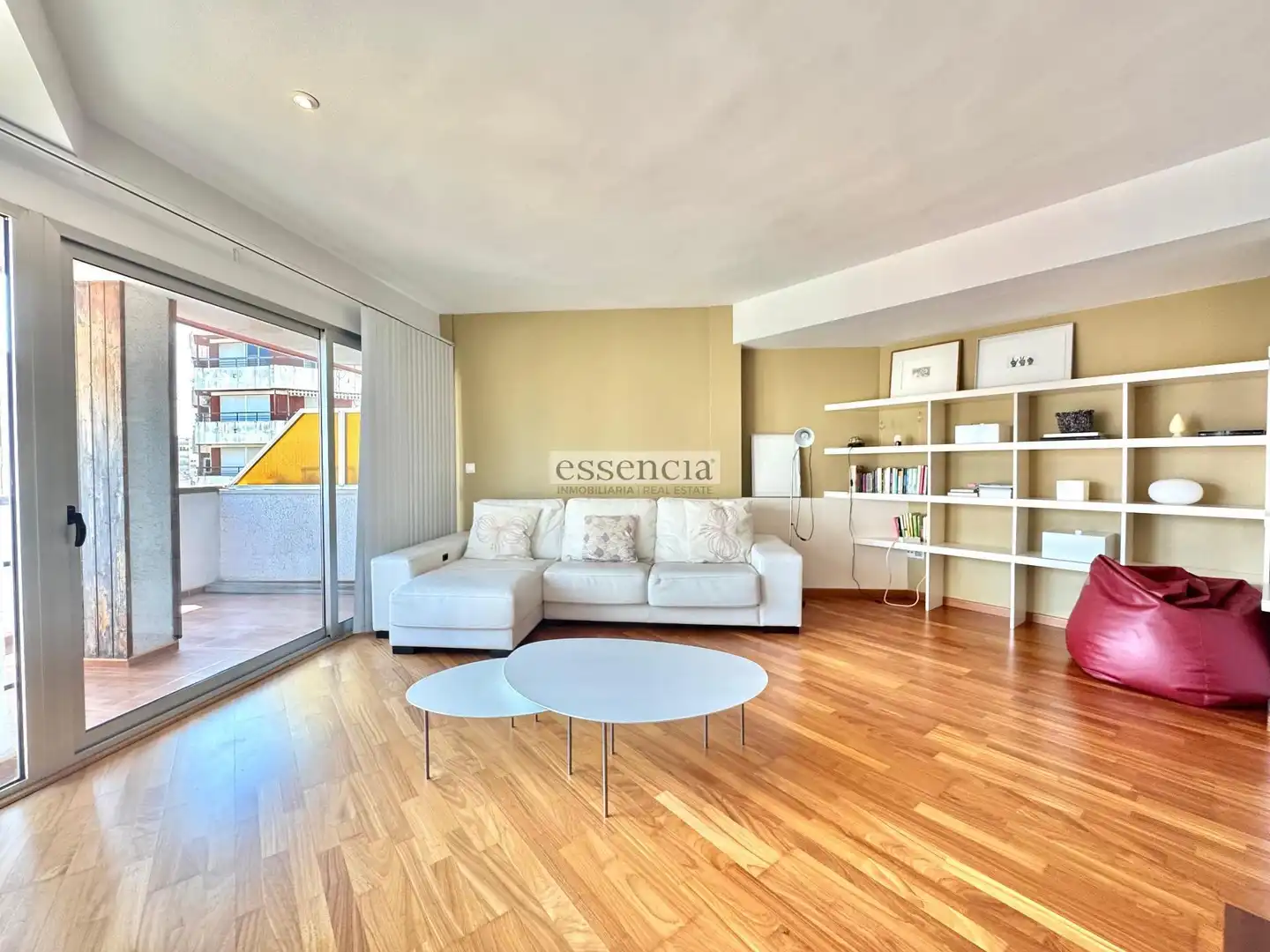 Wohnzimmer von Wohnung zur Miete in Gandia mit Terrasse und Balkon