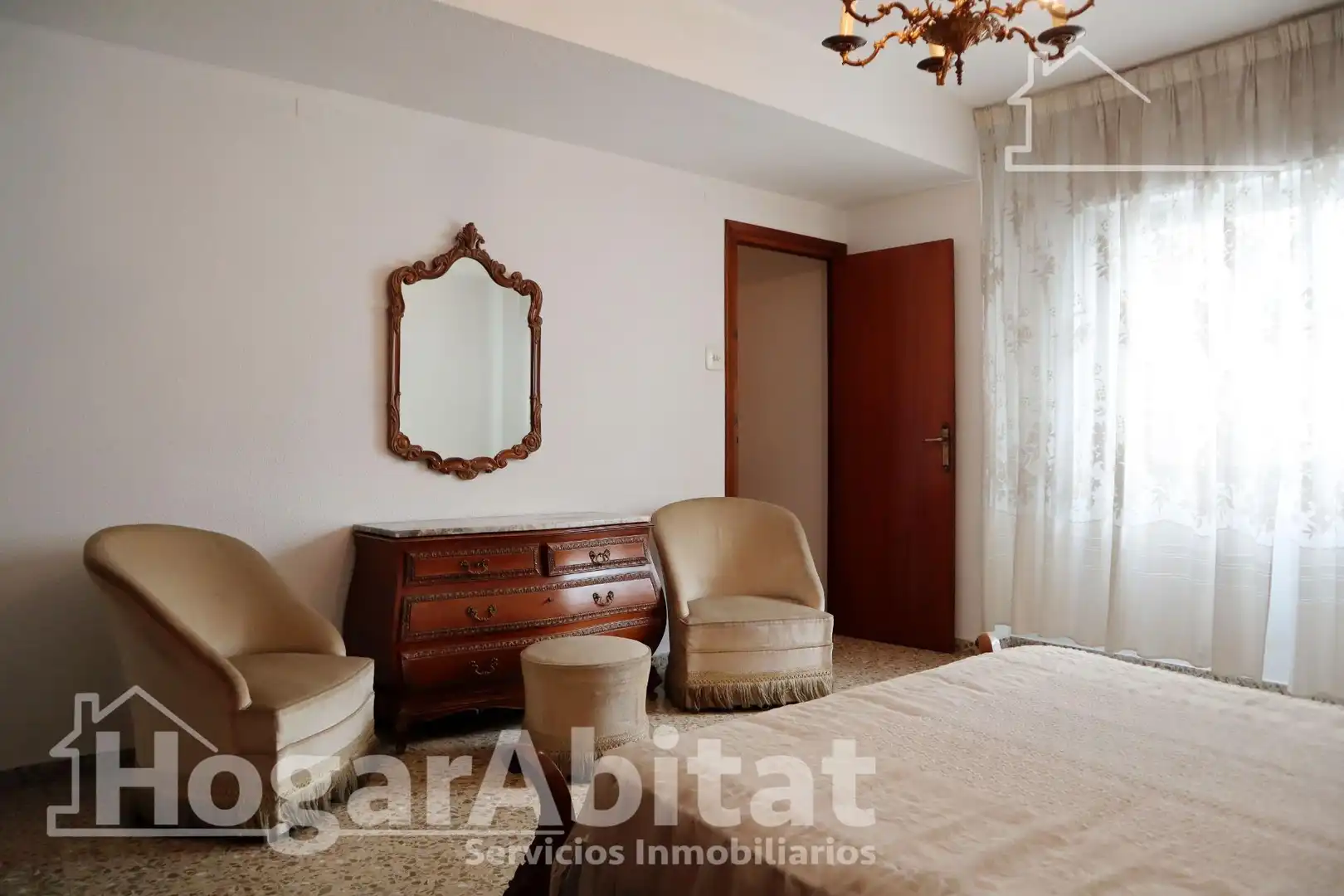 Habitación de Piso en venta en Oliva con Terraza y Balcón
