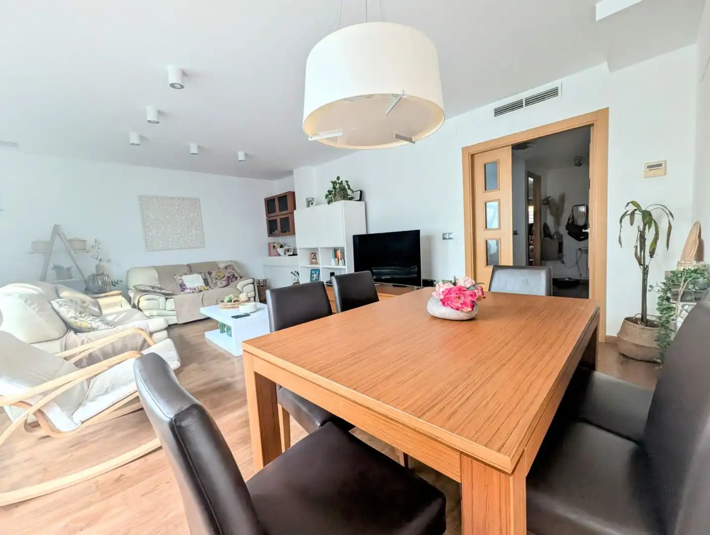 Sala de estar de Casa adosada en venta en Castellón de la Plana / Castelló de la Plana con Aire acondicionado, Calefacción y Terraza