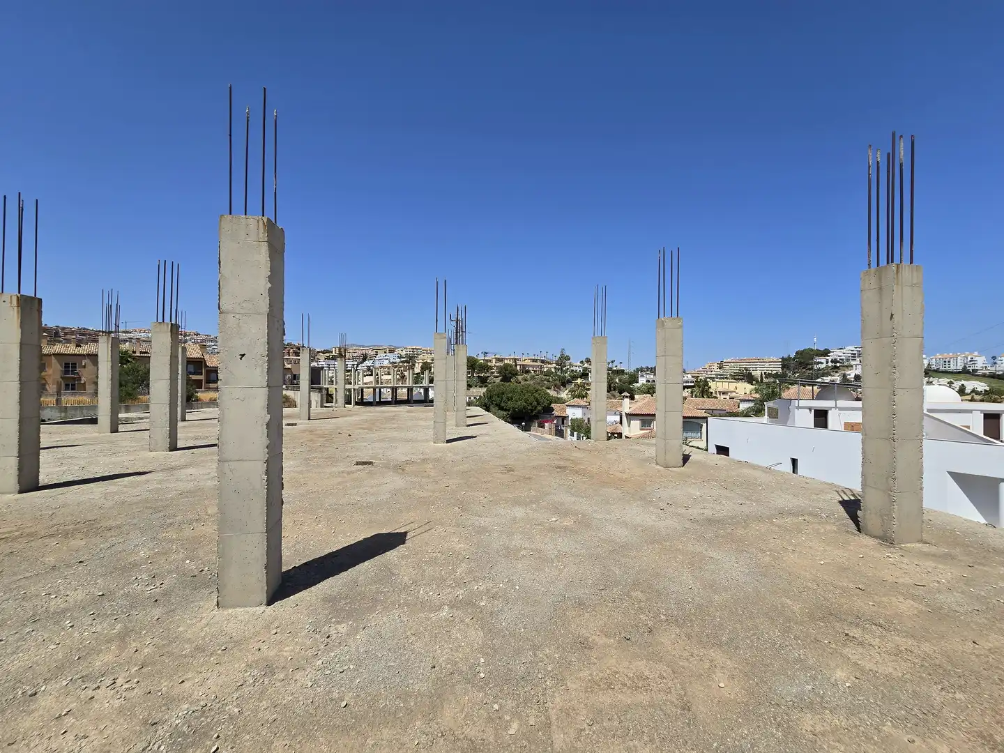 Vista exterior de Edifici en venda en Mijas amb Piscina comunitària