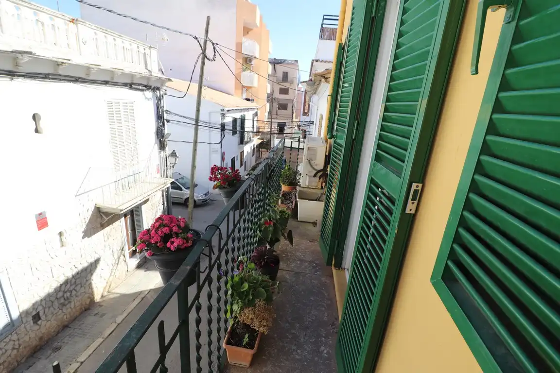 Vista exterior de Edificio en venta en  Palma de Mallorca con Alarma