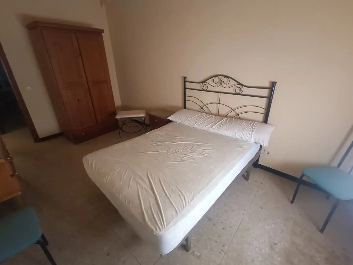 Habitación de Edificio en venta en Tembleque