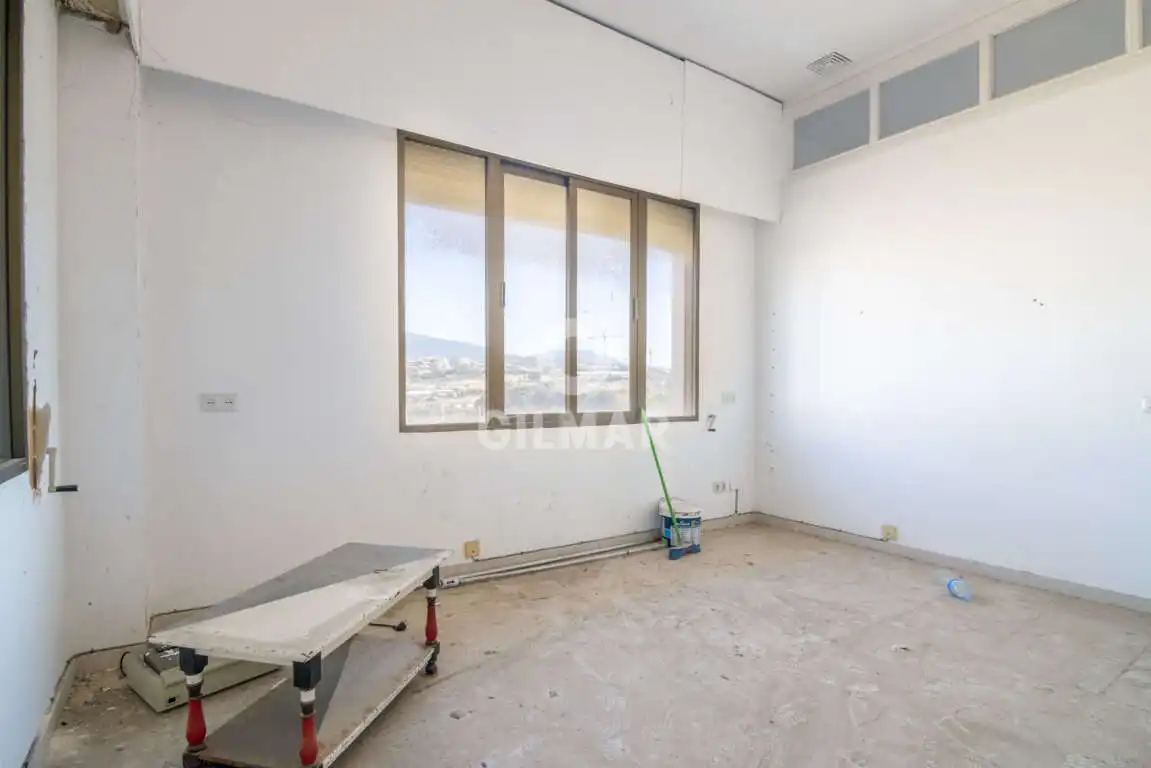Habitación de Edificio en venta en Estepona
