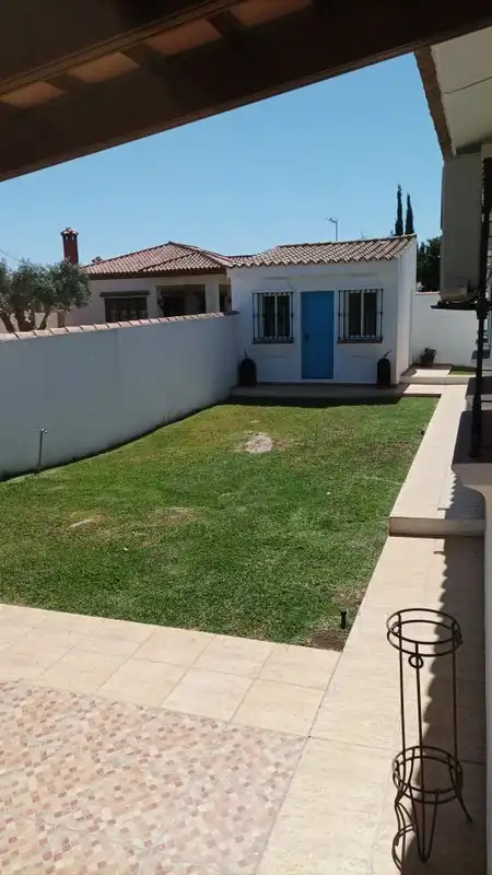 Jardí de Casa o xalet en venda en Chiclana de la Frontera amb Aire condicionat, Calefacció i Jardí privat