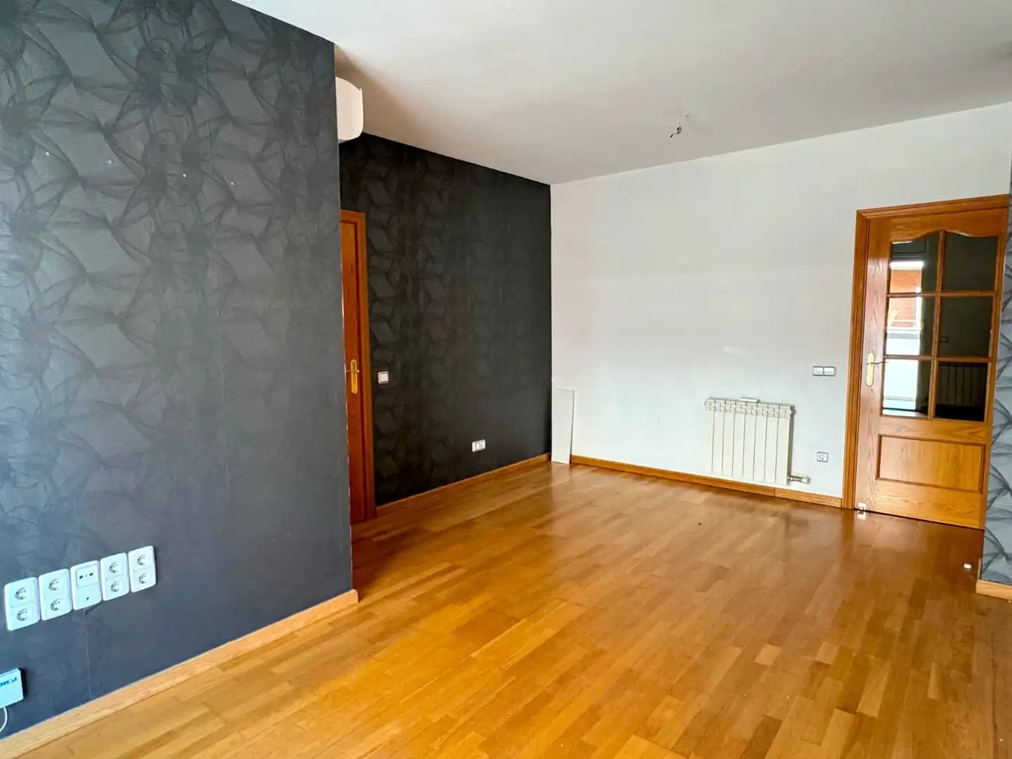Habitación de Piso en venta en Molins de Rei con Aire acondicionado, Calefacción y Parquet