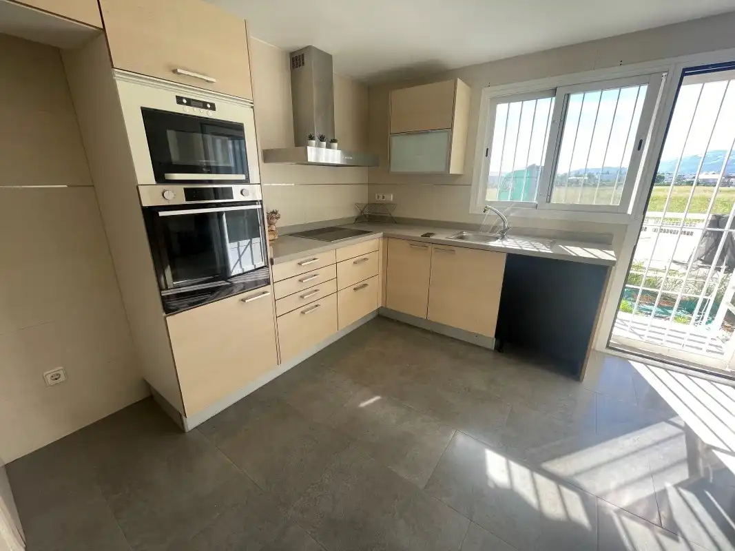 Casa a schiera con piscina in vendita a Plaça d'Espanya, imagen 3