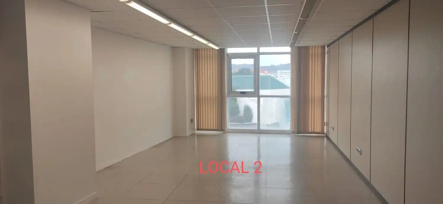 Bureau à louer à Avenida ferrocarril 74, imagen 4