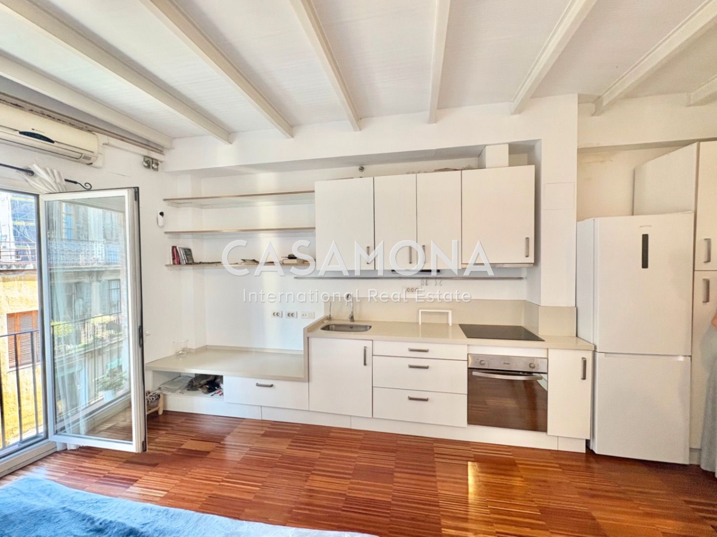 Kitchen of Duplex for sale in  Barcelona Capital  with Air Conditioner, Terrace and Balcony