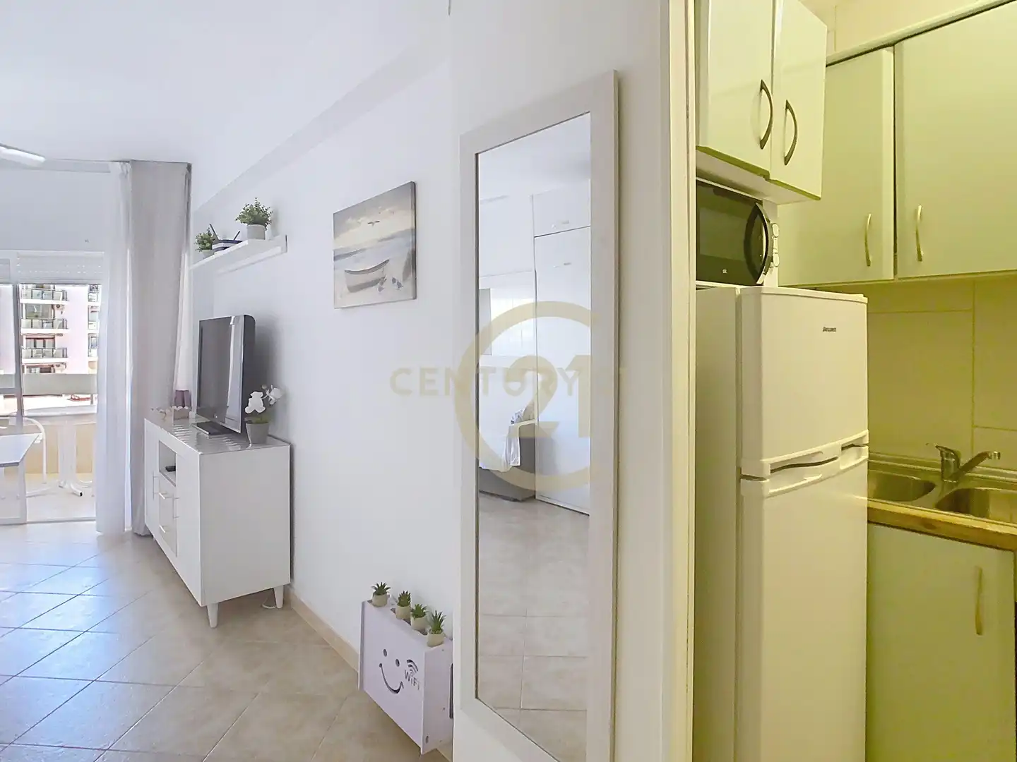 Habitación de Apartamento de alquiler en Benalmádena con Aire acondicionado, Piscina y Microondas