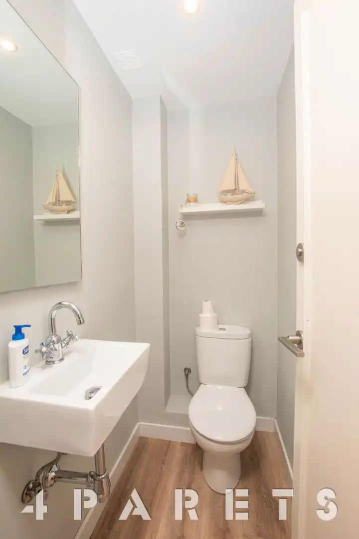 Baño de Casa adosada de alquiler en Vilassar de Dalt con Aire acondicionado, Calefacción y Jardín privado