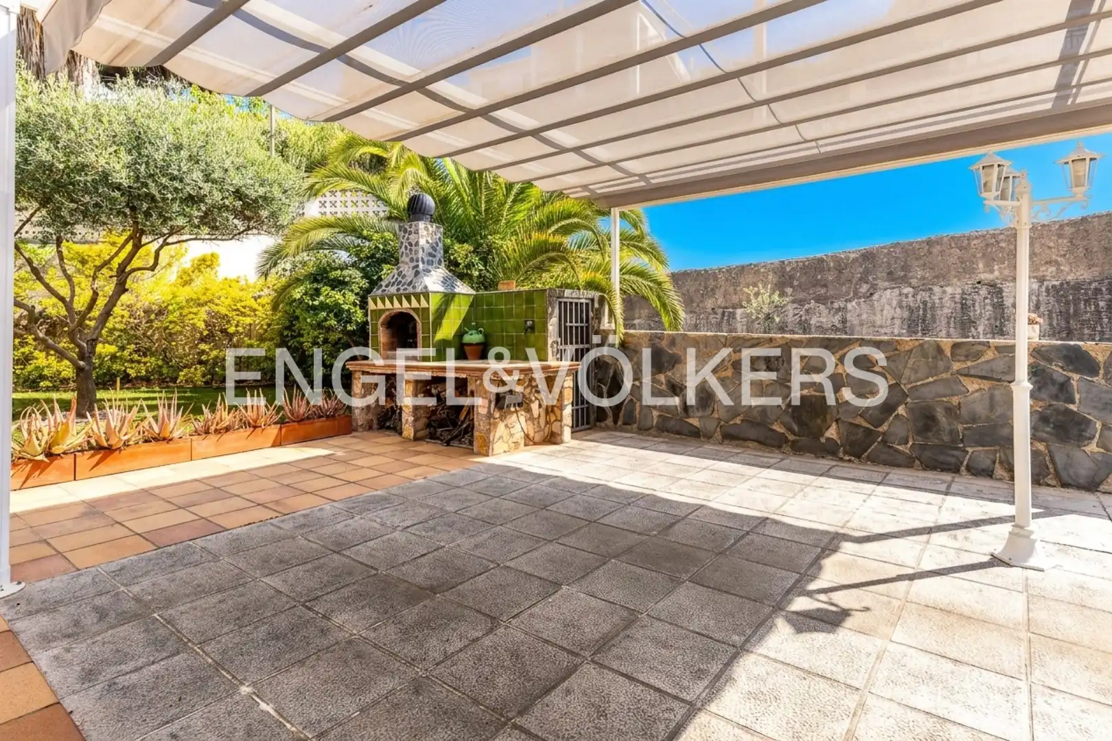 Terrace of Houses for sale in Sant Cebrià de Vallalta  with Heating, Private garden and Balcony