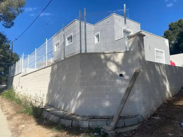 Vista exterior de Casa adosada en venda en Godelleta amb Piscina comunitària