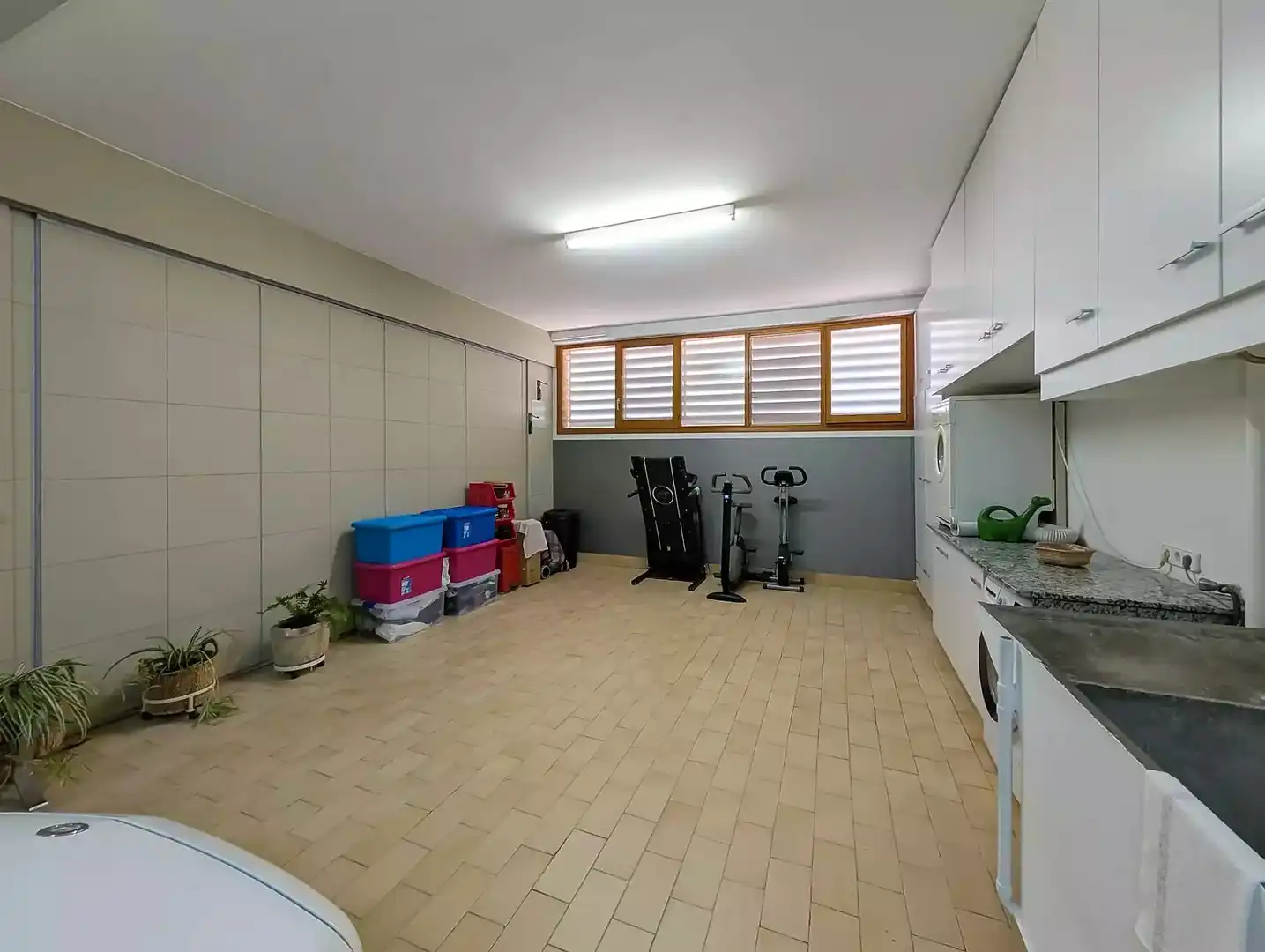 Houses for sale in Banyoles  with Swimming Pool and Furnished