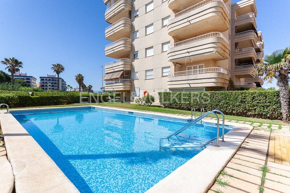 Swimming pool of Apartment for sale in Daimús  with Air Conditioner, Heating and Private garden