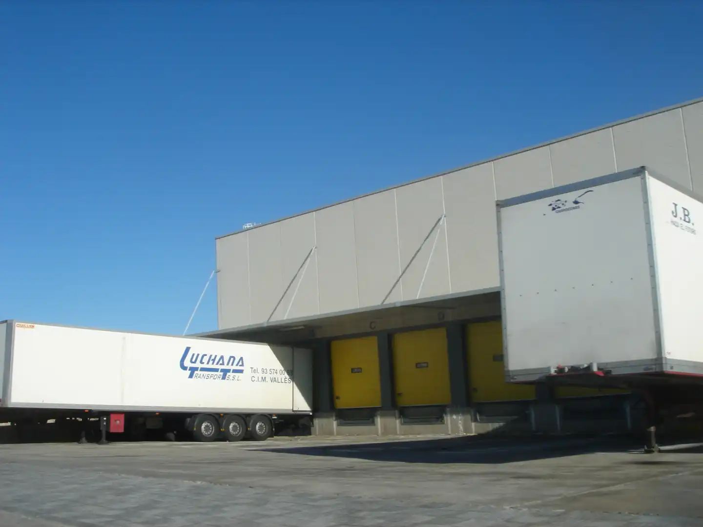 Fabrikhallen zur Miete in La Muela, Zaragoza