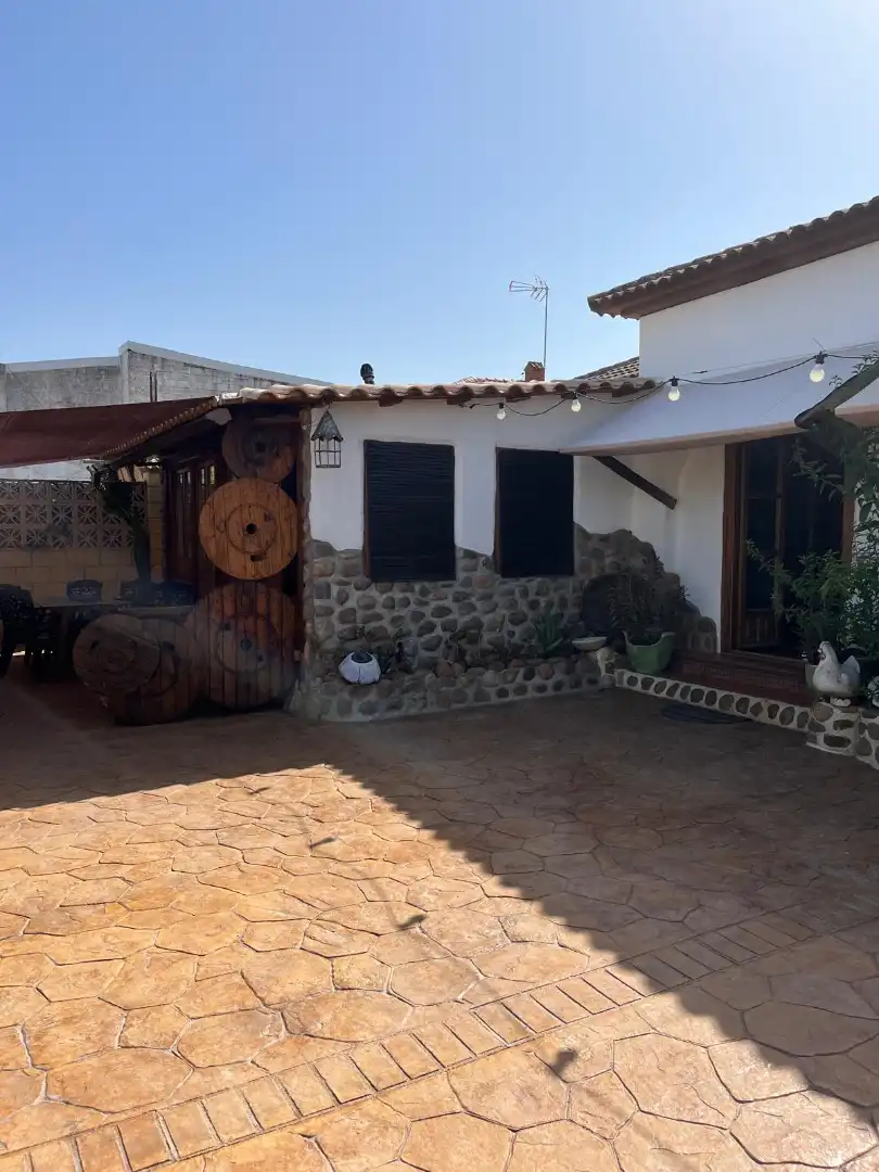 Xalet amb piscina en venda a La Carlota, imagen 3