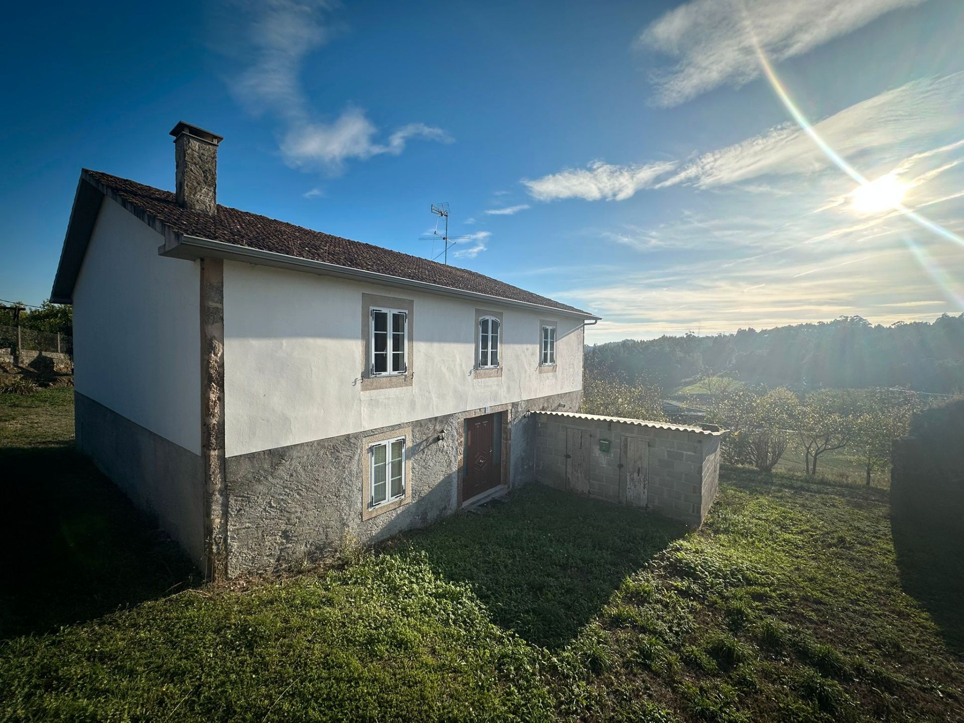 Vista exterior de Casa o xalet en venda en Vedra amb Jardí privat