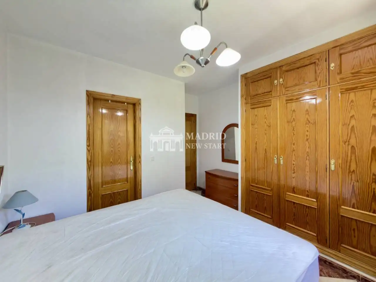 Habitación de Casa o chalet en venta en Villa del Prado con Aire acondicionado, Calefacción y Jardín privado