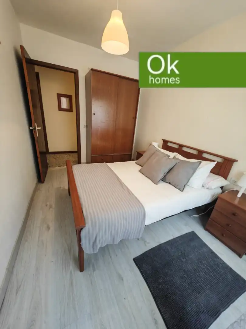 Schlafzimmer von Einfamilien-Reihenhaus zum Verkauf in Melide mit Klimaanlage, Heizung und Abstellraum
