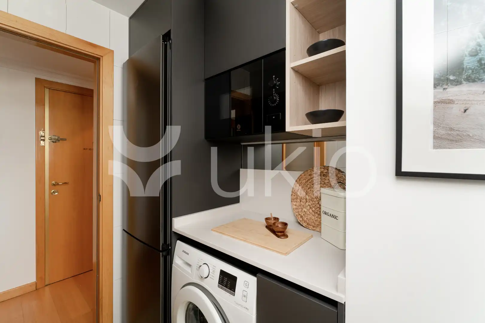 Cuina de Apartament de lloguer en Madrid amb Aire condicionat, Calefacció i Moblat