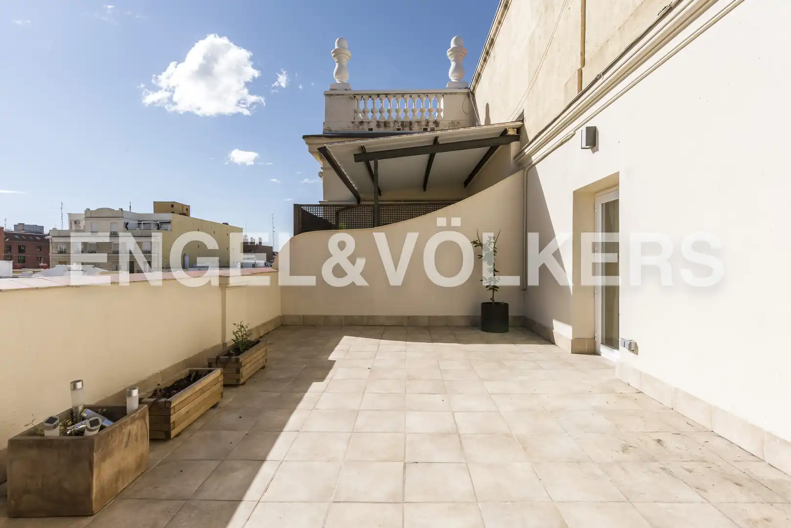 Terrasse von Dachboden zur Miete in Madrid mit Klimaanlage, Heizung und Parkett