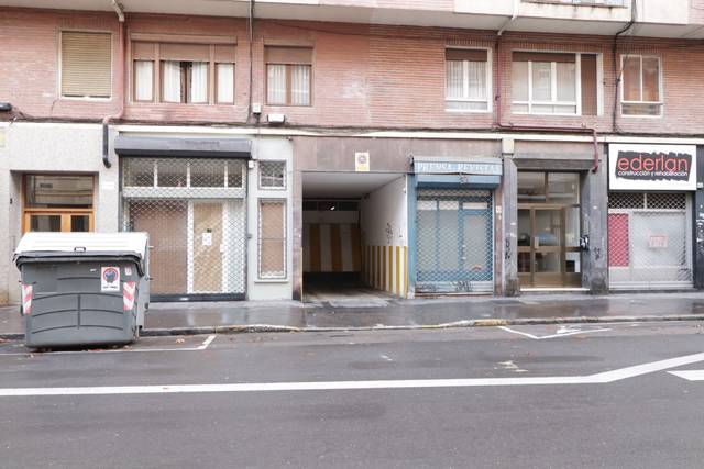 Local comercial en Venta en Vitoria-Gasteiz - Portal Legutiano en Zaramaga