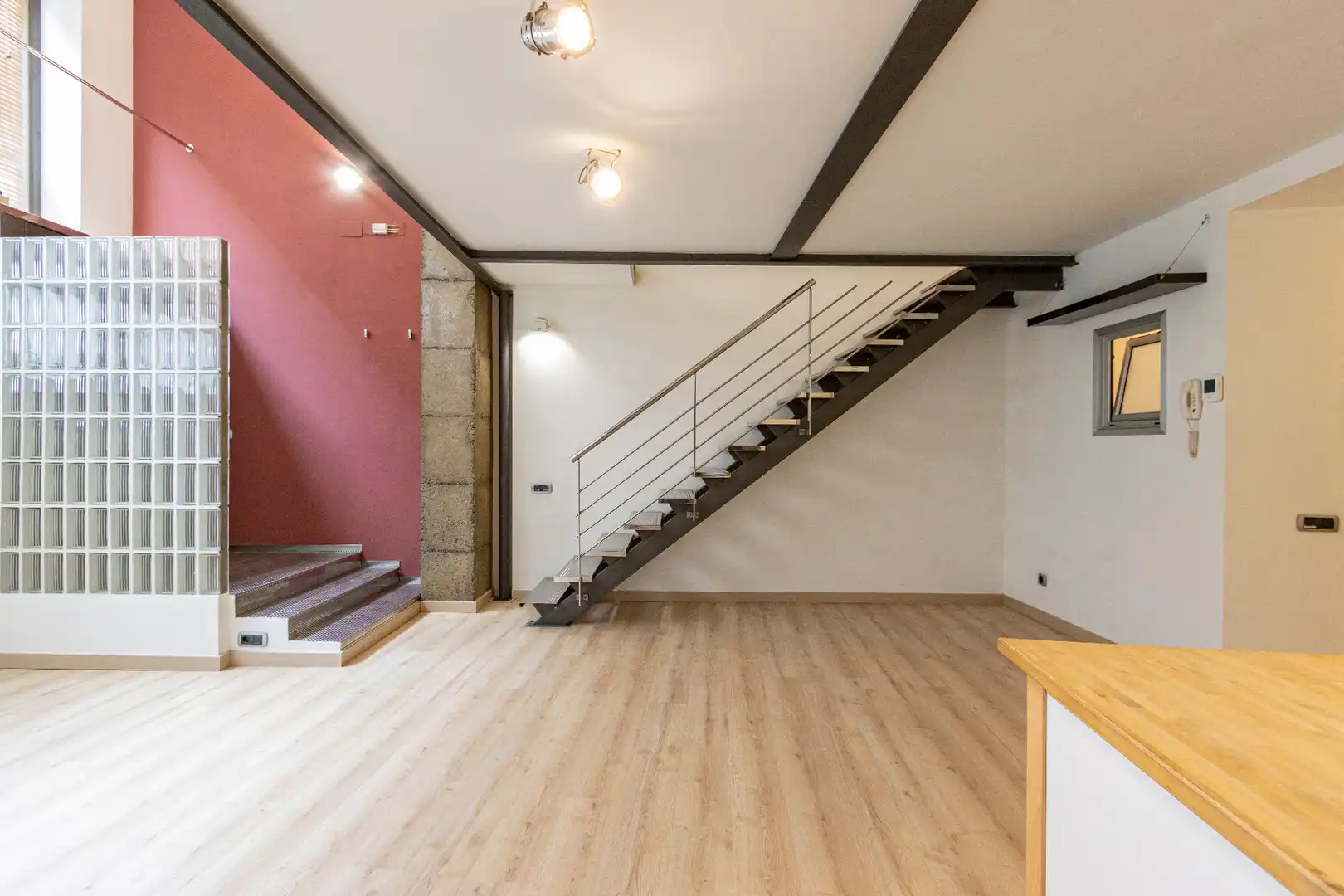 Büro zur Miete in Barcelona mit Alarm