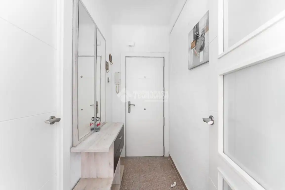 Flat for sale in Cornellà de Llobregat  with Air Conditioner
