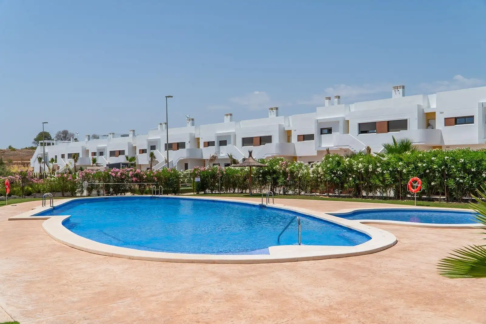 Casa amb piscina en venda a Desamparados - Hurchillo - Torremendo