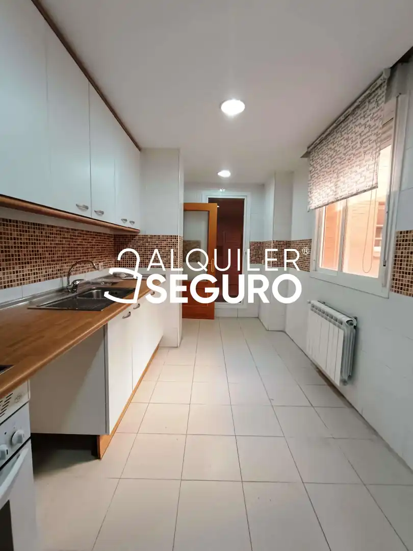 Flat for rent in Antonio Van De Pere, Hospital