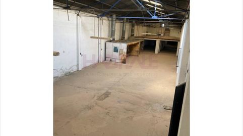 nave industrial muy versátil y muy comercial con gran fachada a la autovía chaflan totalmente exterioroficinas montacargas con luz, imatge 5