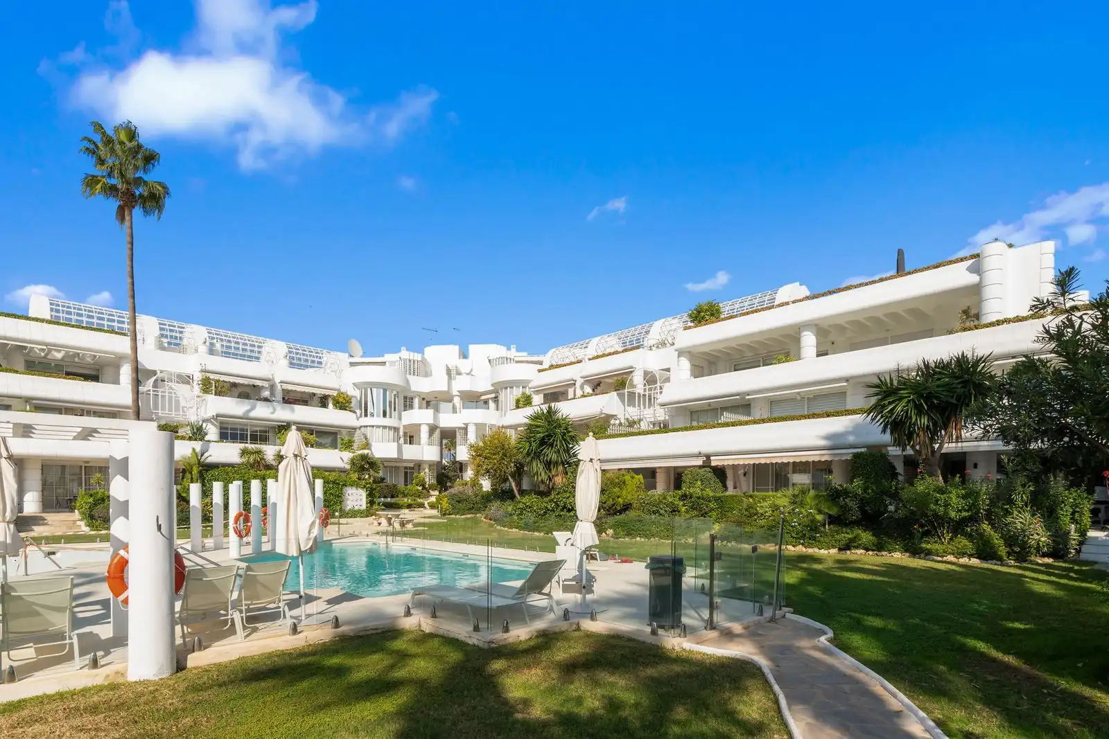 Apartament amb piscina en venda a Urbanización Andalucía Beach 168, imagen 26