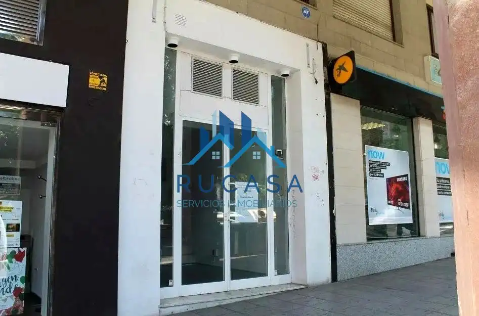 Locale commerciale in vendita a Mayor, imagen 3
