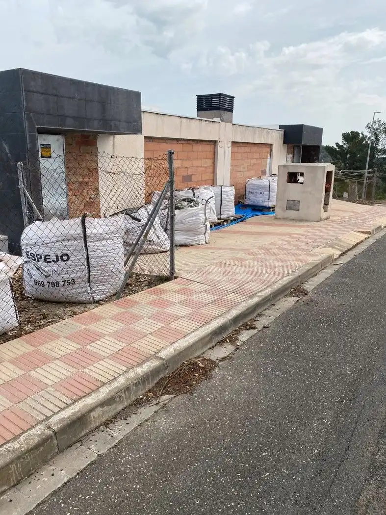 Aparcament de Edifici en venda en Riudecanyes