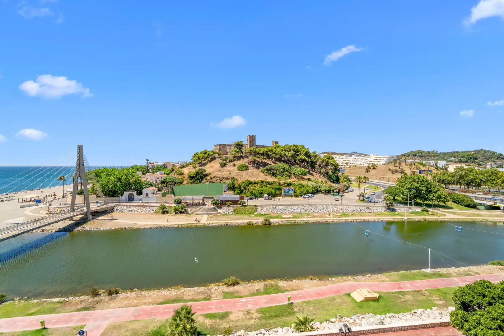Vista exterior de Pis en venda en Fuengirola amb Aire condicionat, Calefacció i Terrassa