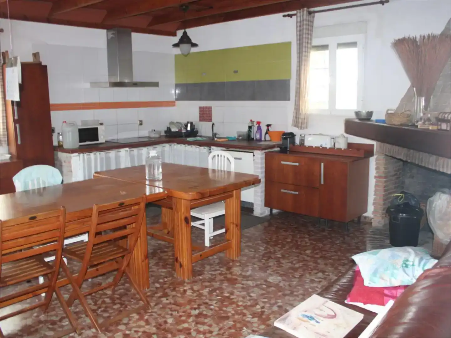 Cuina de Finca rústica de lloguer en Motril amb Jardí privat, Piscina i Moblat